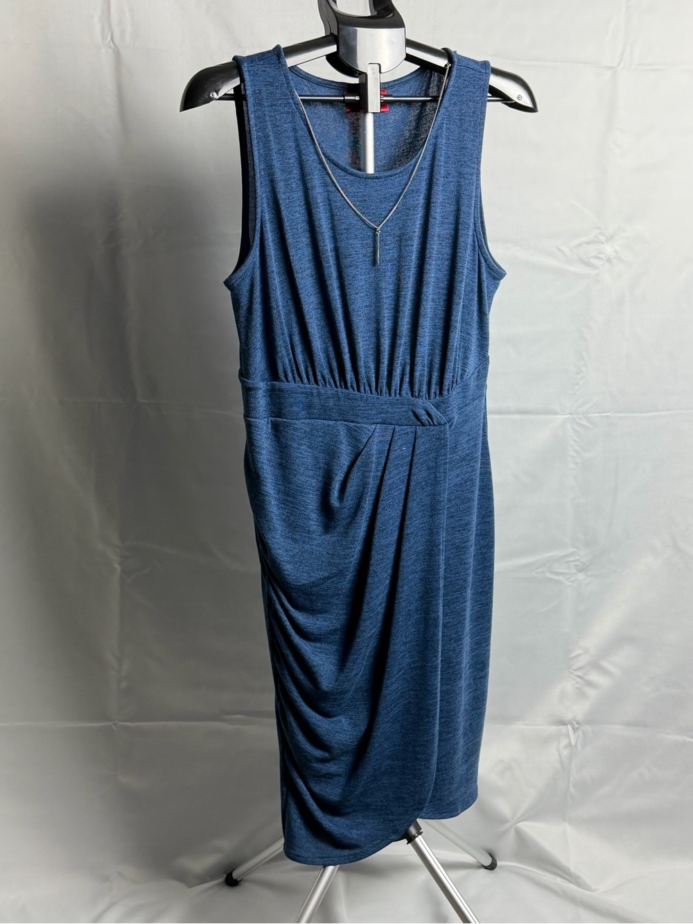 Jennifer Lopez Sleeveless Midi Dress in Navy Blue